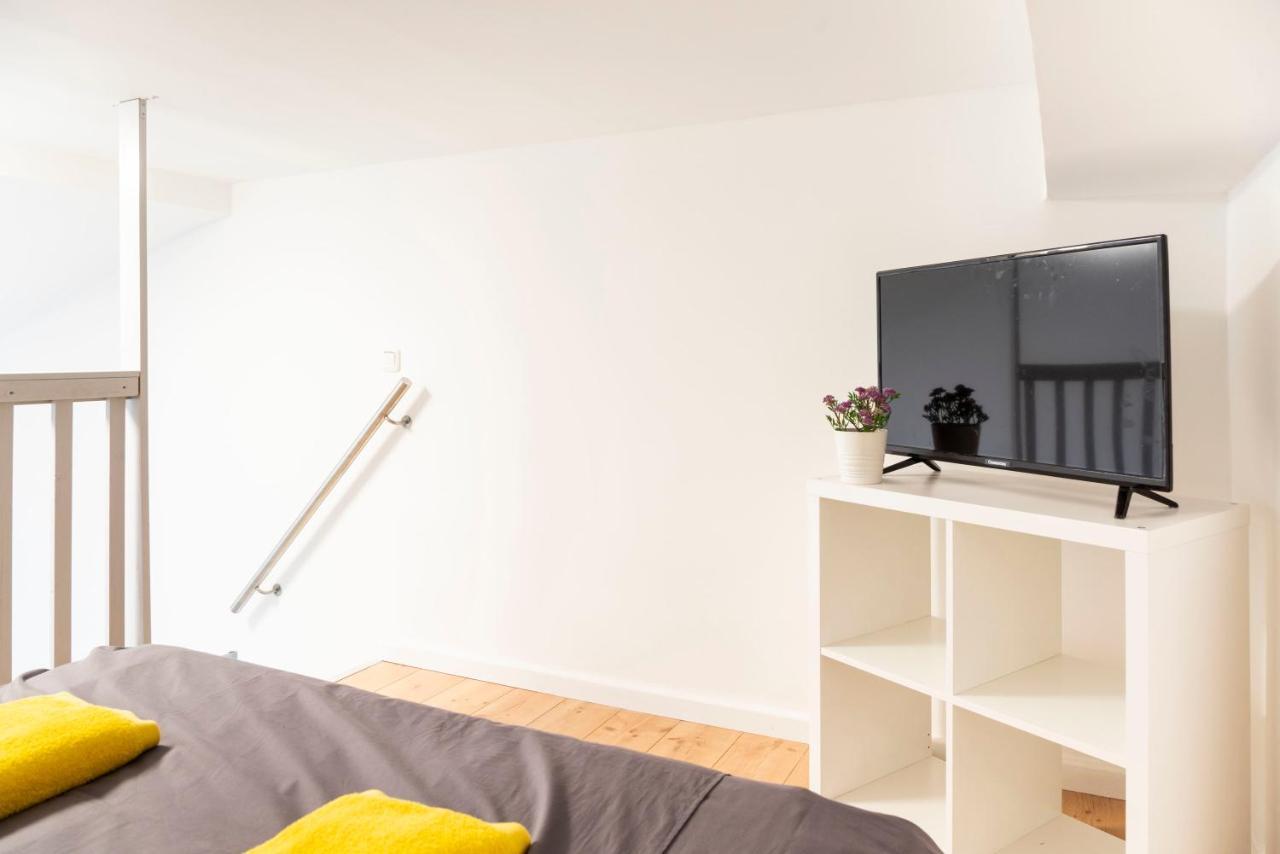 Spacious Loft Style Apartment In Berlin Willmersdorf Екстериор снимка